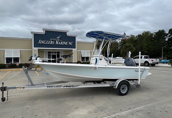 2015 Tidewater 1800 Bay Boat